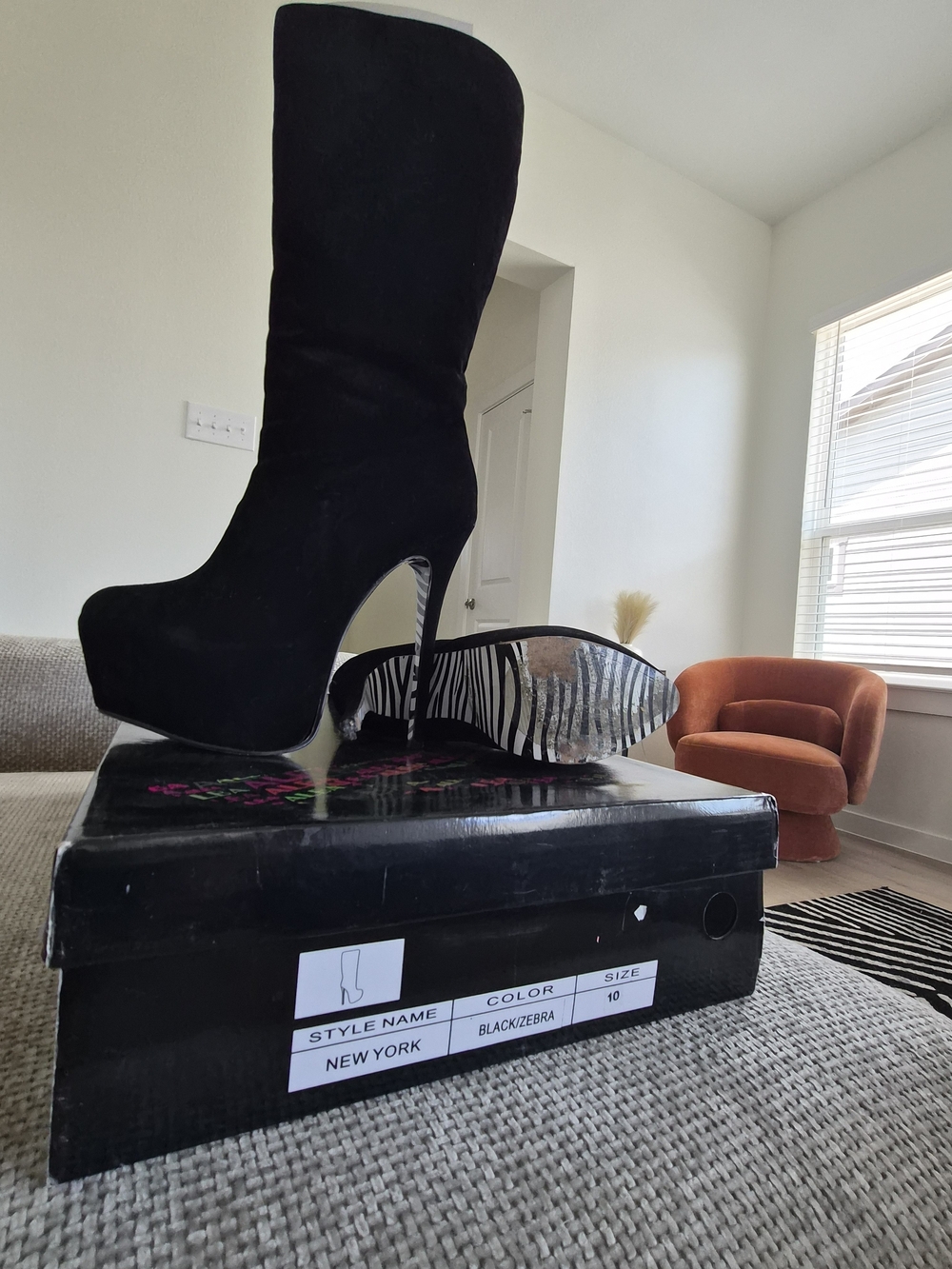 Black Knee-High Platform Stilletto Boots With Zebra Sole